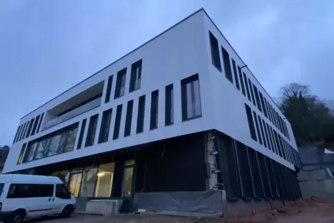 Das neue VG-Rathaus in Thaleischweiler-Fröschen soll – Stand jetzt – im November seine Tore öffnen.
