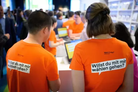 Der Wahl-O-Mat ist auch für Schüler in Frankenthal eine Informationsquelle vor der Europawahl. Hier ein Bild von der Pressekonfe