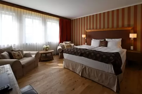 Eine Hotelsuite im Spa & Golf Resort Weimarer Land.