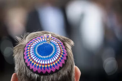 Ein Mann mit Kippa. 