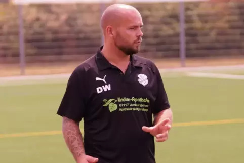 Peilt die A-Klasse an: Mutterstadts Trainer Dominik Weber. 