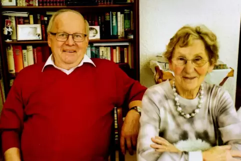 Fußball, Reisen und Familie. Albert und Anna Wolff sind seit 60 Jahren immer zusammen unterwegs.