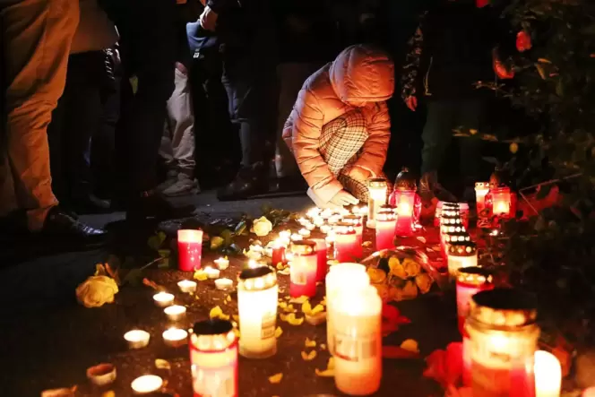 Mahnwache nach tödlichem Polizeieinsatz in Mannheim