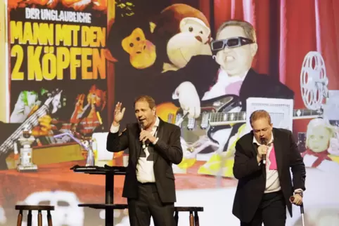 Zieht auch auf der Livebühne: die „SchleFaZ“-Tour mit Peter Rütten und Oliver Kalkofe (rechts).