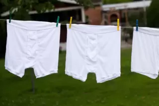 „Ich hab Weschmittel in de Tub gekaaft“, sagt die Mitbewohnerin unseres Kolumnisten. Sie hätte es vielleicht besser nicht sagen 
