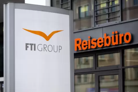 Der Reisekonzern FTI ist nach eigenen Angaben gesetzlich gezwungen, alle gebuchten und noch nicht angetretenen Leistungen zu sto