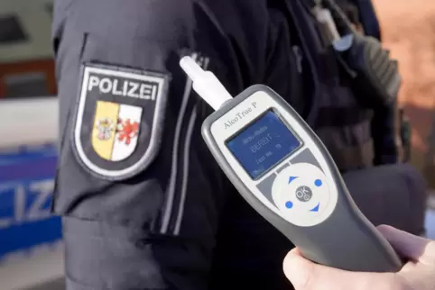 Einen Atemalkoholtest verweigerte der Betrunkene. 