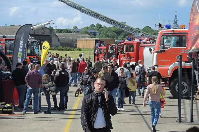 flugplatzfwfest1