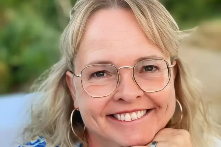 Sabine Bentz, FWG-B&uuml;rgermeisterkandidatin in Schweigen-Rechtenbach. 