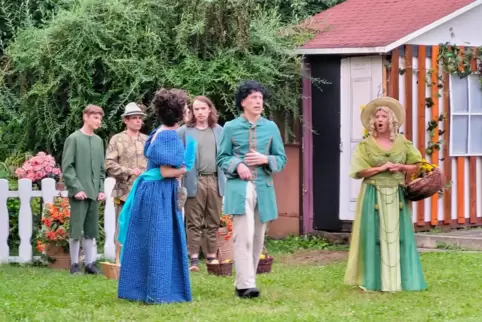 Szene aus dem „Talisman“ vom Nestroy mit dem Theaterkreis Bobenheim-Roxheim.