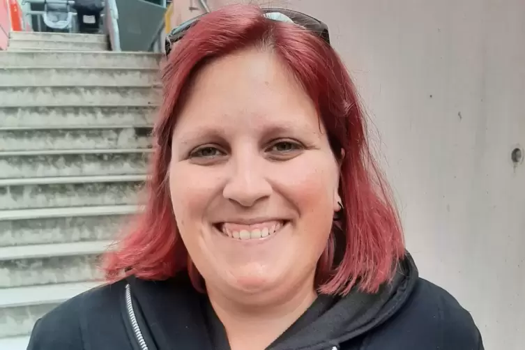 Sandra Genna.