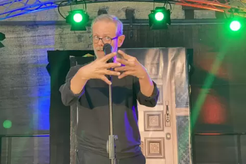 Da wächst was zusammen: Beim Bürgerfest der Verbandsgemeinde Rheinauen will Kabarettist Uwe Heene auftreten.