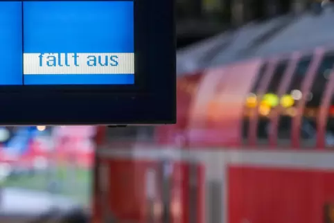 Die Bahn bitttet ihre Kunden, sich frühzeitig über die Änderungen zu informieren.
