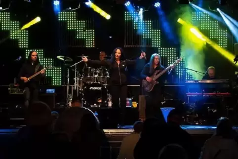 Das saarländische Sextett Kim gab den Startschuss zum „Summer in the City“ in Landstuhl.