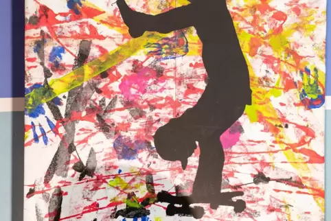  Unser Bild zeigt die Vernissage zum Skater Projekt der Realschule plus im Jugendzentrum im Jahr 2023. 