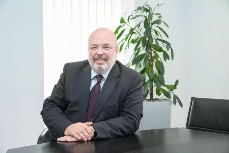 Vorg&auml;nger der neuen Doppelspitze: Hans-Friedrich G&uuml;nther. 