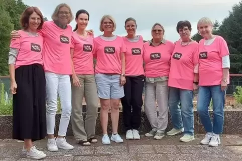 Das Meisterteam in den Meistershirts (von links): Annelie Kappes, Jutta Fischer, Manuela Dietrich, Bettina Lichtenberger, Karoli