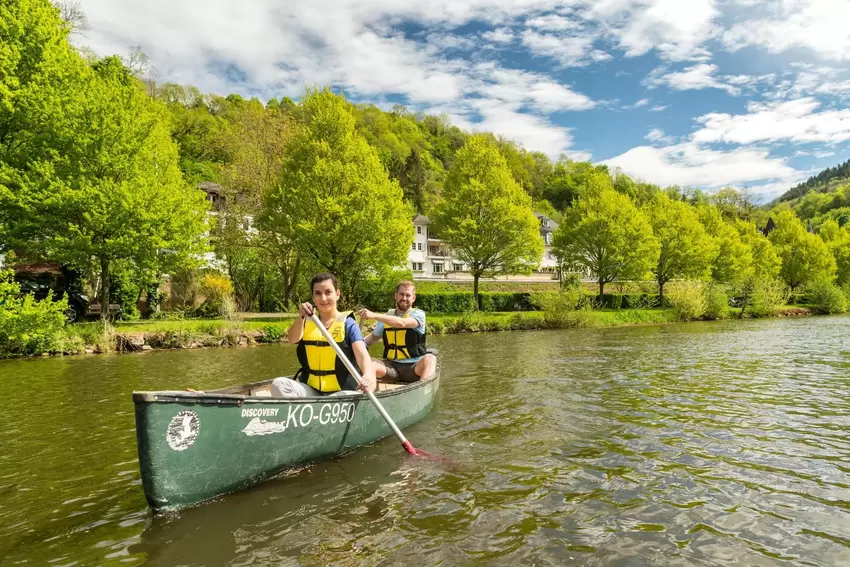 Mit dem Kanu auf der Lahn.