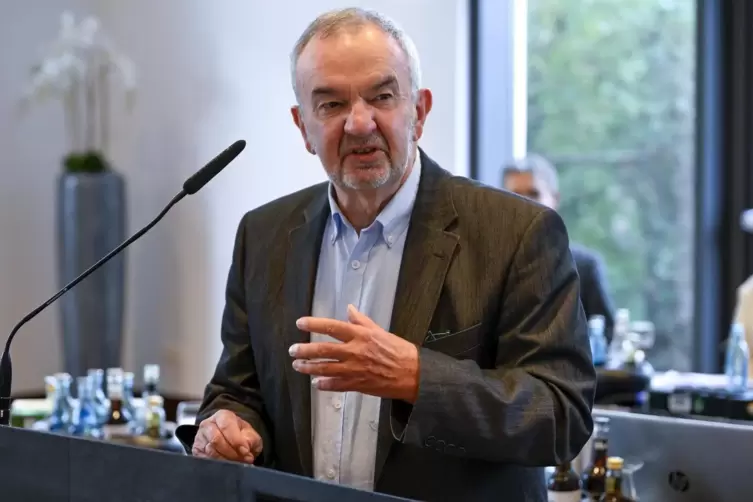Dienst&auml;ltester Parlamentarier: Stadtrat Dieter Schiffmann vertritt die SPD seit 50 Jahren in dem Gremium. 