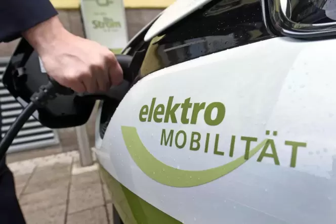 Jetzt noch E-Carsharing, und dem Westbahnhof fehlt es an nichts mehr. Jetzt noch E-Carsharing, und dem Westbahnhof fehlt es an nichts mehr.