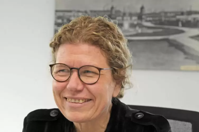 Leiterin des Bereichs Gr&uuml;nfl&auml;chen: Gabriele Bindert.