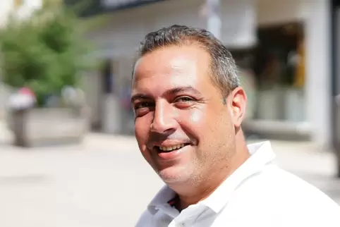 Falah Abdelmoumem 