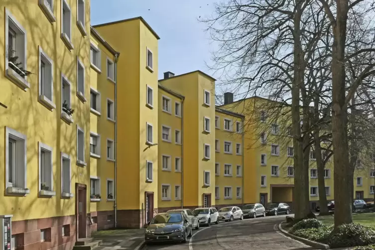 Das zeitgen&ouml;ssische Foto der Ostseite des Rundbaus wurde im M&auml;rz 2022 aufgenommen.