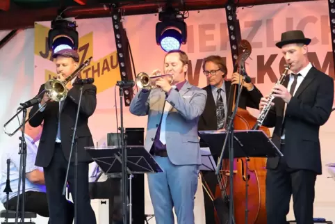 Beim Jazz im Rathaushof anno 2019 in Speyer: die South West Oldtime All Stars.