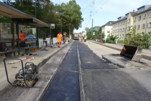 Die Bauarbeiten in der Frankenthaler Straße dauern noch bis zum kommenden Sommer. 