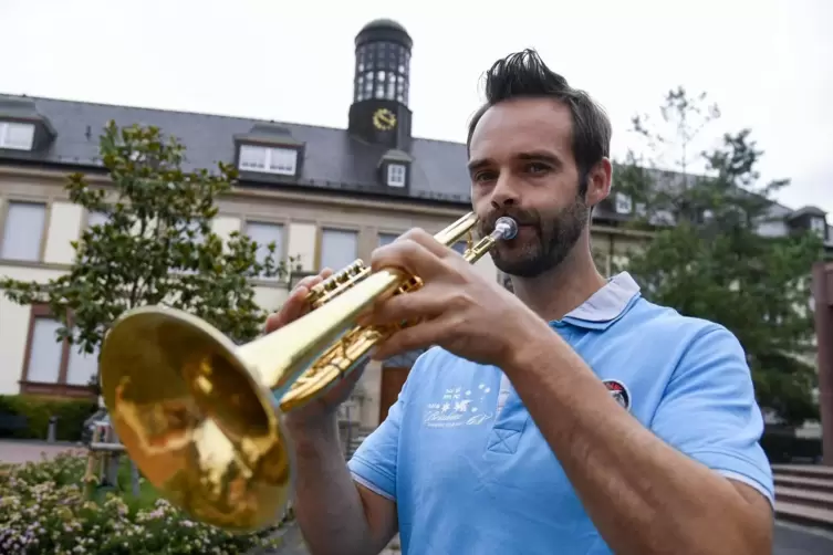 Den Abschluss der Ruinenkonzerte macht die Stadtkapelle unter ihrem Leiter Bj&ouml;rn Bein.
