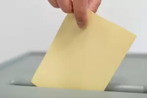 Schon gleich in den konstituierenden Sitzungen gab es Ärger. Schon gleich in den konstituierenden Sitzungen gab es Ärger.