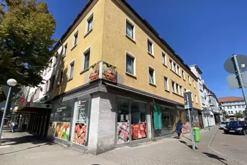 Im Erdgeschoss dieses Eckhauses richtet Pervin Ali ihren Kiosk Ali ein. Im Erdgeschoss dieses Eckhauses richtet Pervin Ali ihren Kiosk Ali ein.