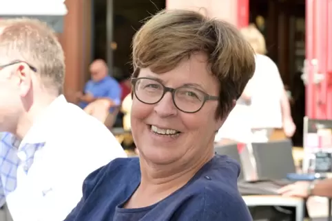 Lädt zur Sprechstunde ein: Monika Kabs. 