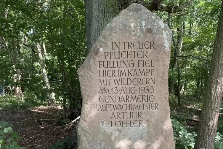 Bei Lachen-Speyerdorf: Erinnerung an tragischen Todesfall. 