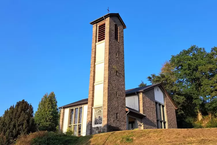 Soll nach dem Willen der Pfarrei in Kusel verkauft werden: die katholische Kirche in H&uuml;ffler. 