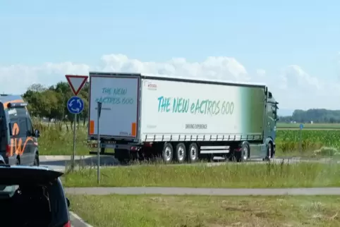 Der eActros auf Testfahrt in der Südpfalz. 