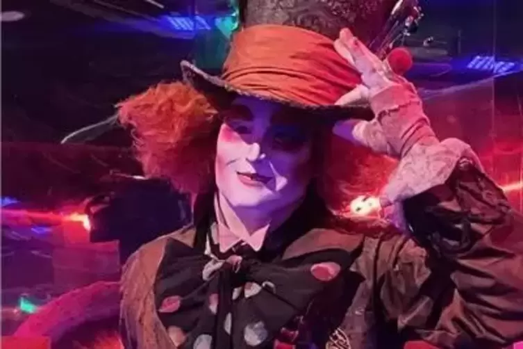 Johnny Depp als verr&uuml;ckter Hutmacher aus &bdquo;Alice im Wunderland&ldquo;.