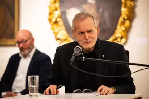 Zum Abschluss seiner Buchveröffentlichungen hat Wolfgang Ohler eine Romantrilogie vollendet. Zum Abschluss seiner Buchveröffentlichungen hat Wolfgang Ohler eine Romantrilogie vollendet.