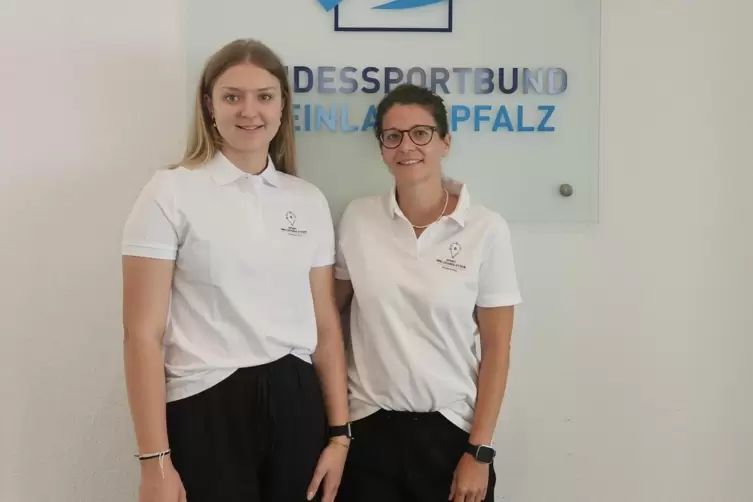 Oft im Duo unterwegs: die Inklusionslotsinnen Lea Brusius (links) und Sabrina Brestel.