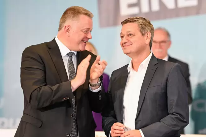 Beim Parteitag in Frankenthal am 21. September hat Christian Baldauf (rechts) den Landesvorsitz an Gordon Schnieder abgegeben – Beim Parteitag in Frankenthal am 21. September hat Christian Baldauf (rechts) den Landesvorsitz an Gordon Schnieder abgegeben –