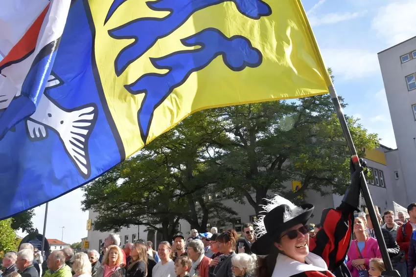 Viele Gruppen präsentierten sich farbenfroh.