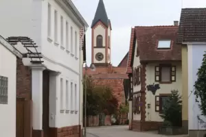 Nur wenige Hundert Menschen leben im südpfälzischen Mühlhofen. Für einige waren die vergangenen Monate nervenaufreibend, in dene Nur wenige Hundert Menschen leben im südpfälzischen Mühlhofen. Für einige waren die vergangenen Monate nervenaufreibend, in dene