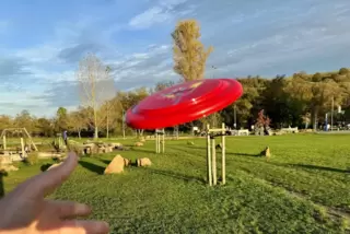 Frisbeegolf ist eine noch recht junge Sportart.