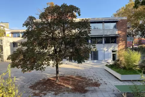 Auf dem Gelände der Brüder-Grimm-Schule ist derzeit kein Erweiterungsbau in Sicht. 