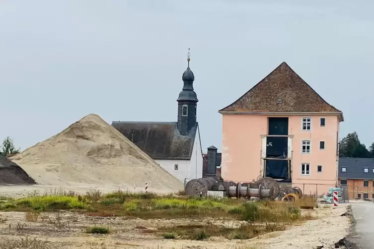 Denkmalgesch&uuml;tzt: Villa. 