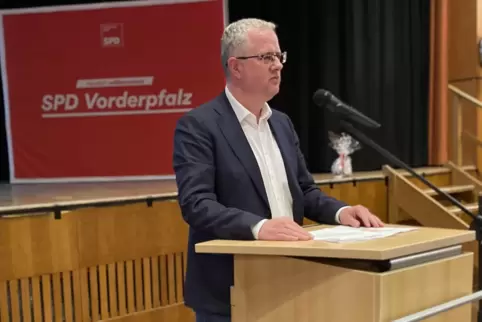 Sinischa Horvat fordert vom BASF-Vorstand einen Verzicht auf betriebsbedingte Kündigungen.