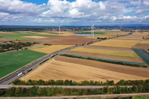 B9 in Höhe der Verbindungsstraße zwischen Heiligenstein und Harthausen: Hier ist das Unglück passiert.
