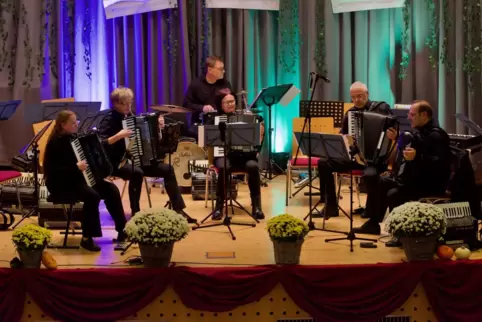 Das „Take Five“-Ensemble des Handharmonika-Clubs Mutterstadt: (von links) Monika Keller, Martina Gerber, Kristina Franz, Rolf Dö