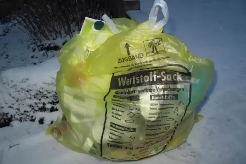 Um die Abholung der Gelben Säcke kümmert sich im Landkreis ab 2025 die Firma Becker. 