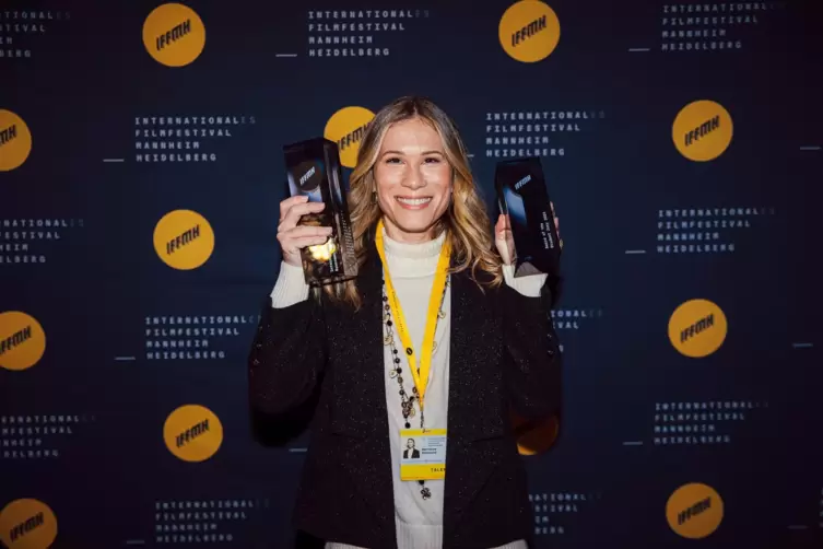 Glückliche Preisträgerin: Marianna Brennand hat den Siegerfilm „Manas“ gedreht. Er gewann den Hauptpreis und den Student Award d
